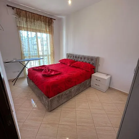 Apartment 2 Bedroom *