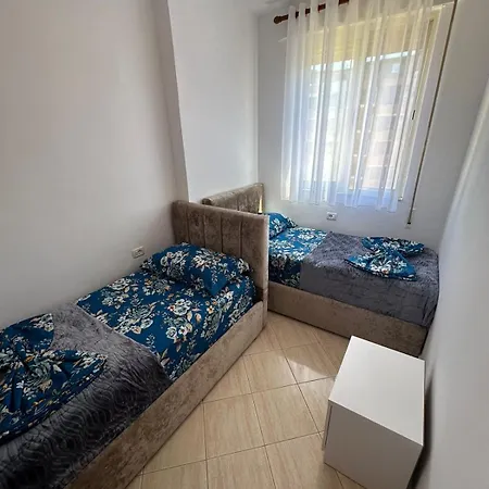 Apartment 2 Bedroom *