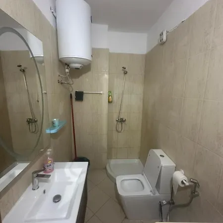 2 Bedroom Apartment *